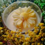 DAISY CANDLE (YELLOW)