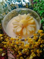 DAISY CANDLE (YELLOW)